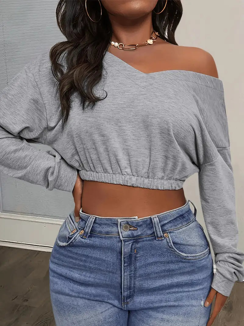 Sleek Chic Longsleeve Cropped Sweatshirt