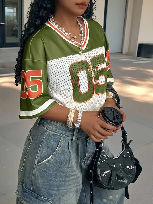 Chic Cropped Graphic Tee