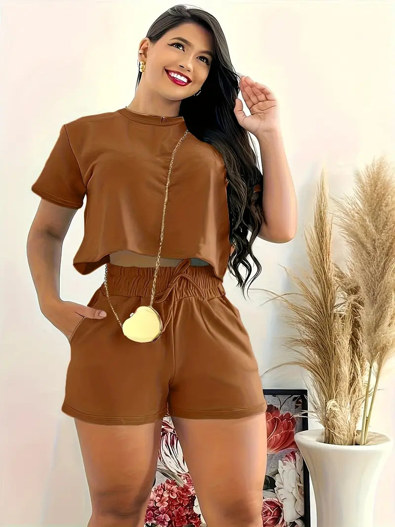 Sleek Solid Casual Shorts Set