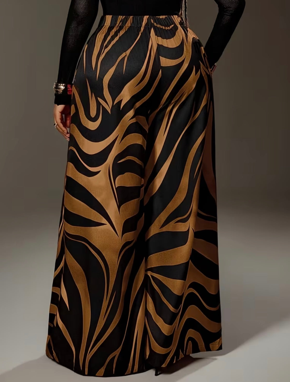 Elegant Sleek Wide Leg Pants (Curve)